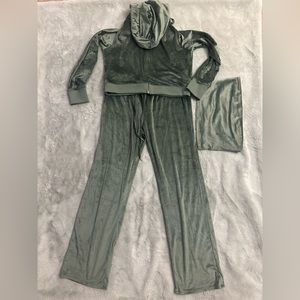 Aerie Velour set size Large/ Bandeau size Medium Olive Green